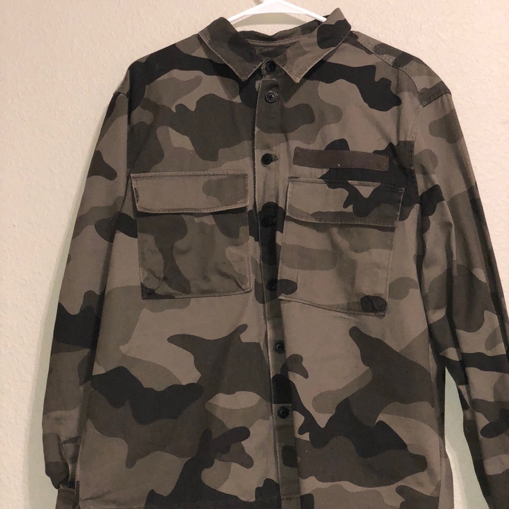 CAMO button up shirt/jacket
